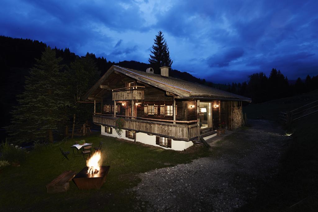 Auhaeuslalm Villa Maria Alm am Steinernen Meer Ruang foto